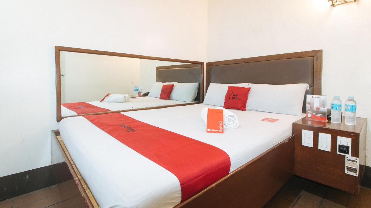 Reddoorz @ Riches Holiday Hotel Avenida Manila Zewnętrze zdjęcie